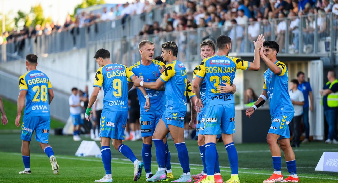 WELS,AUSTRIA,19.SEP.25 - SOCCER - ADMIRAL 2. Liga, Hertha Wels vs FC Liefering. Image shows the rejoicing of Wels. Photo: GEPA pictures/ Christian Moser