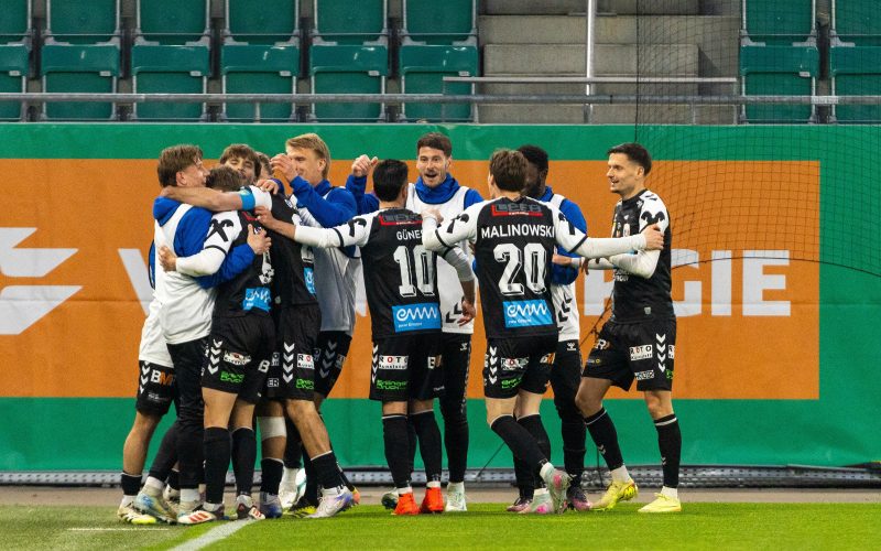 VIENNA,AUSTRIA,10.APR.26 - SOCCER - ADMIRAL 2. Liga, SK Rapid Wien II vs Hertha Wels. Image shows the rejoicing of Wels. Photo: GEPA pictures/ Philipp Brem